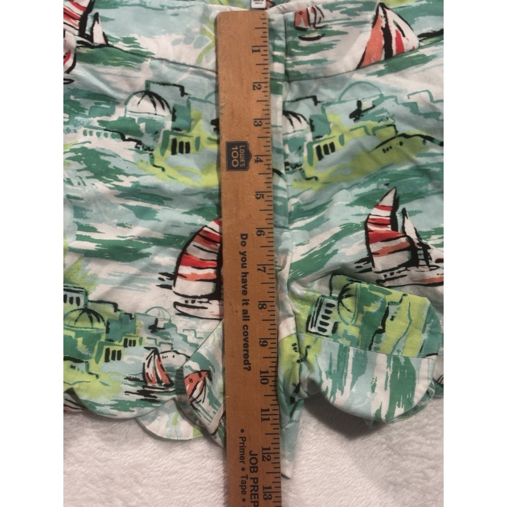 Crown & Ivy Shorts Women's 10 Scenic Print Summer Sailboat Scallop Trim - Picture 3 of 9